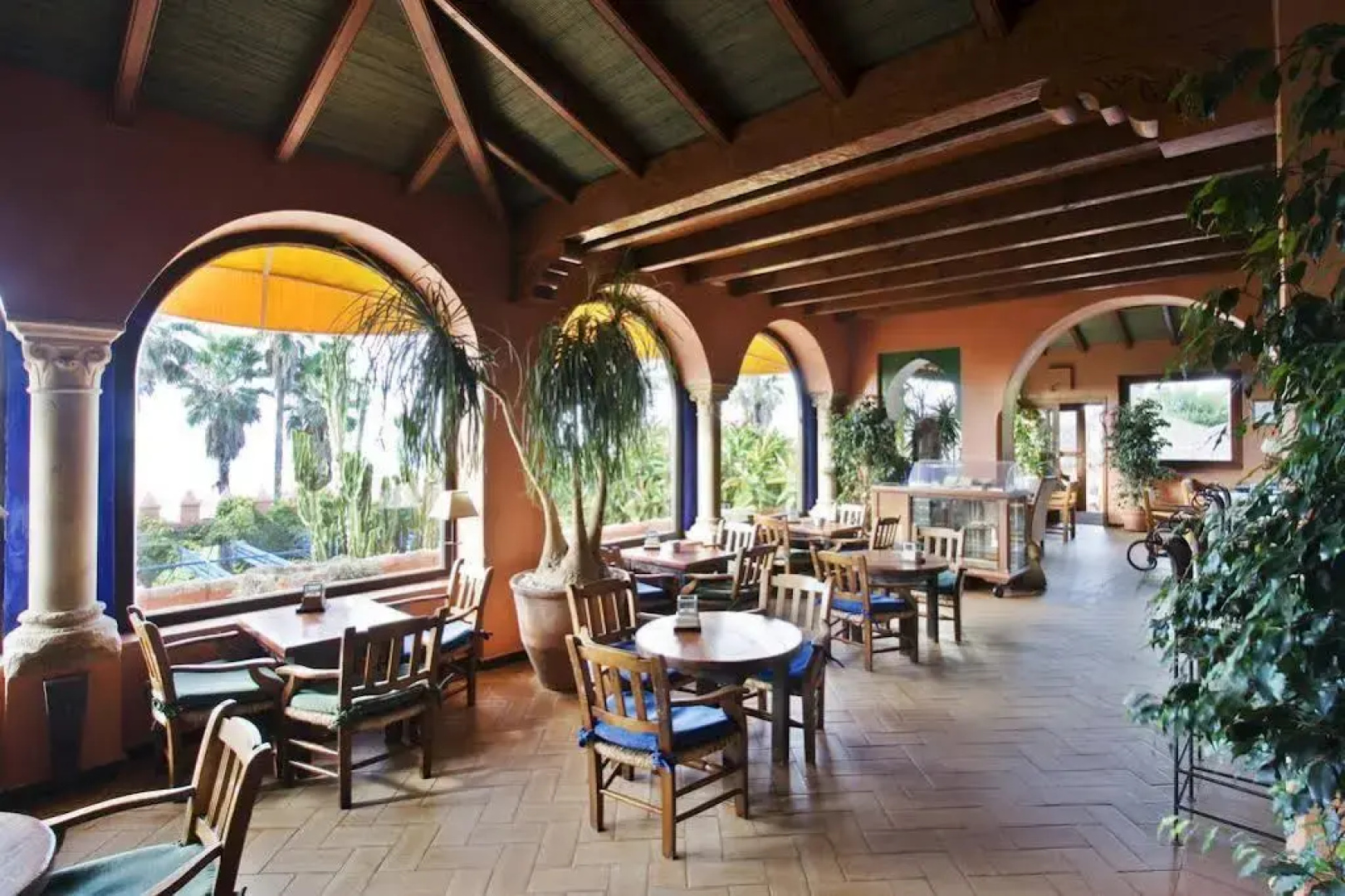 Beach Hotel Dos Mares