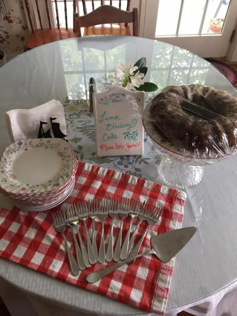 Elsa's Inn on the Harbor