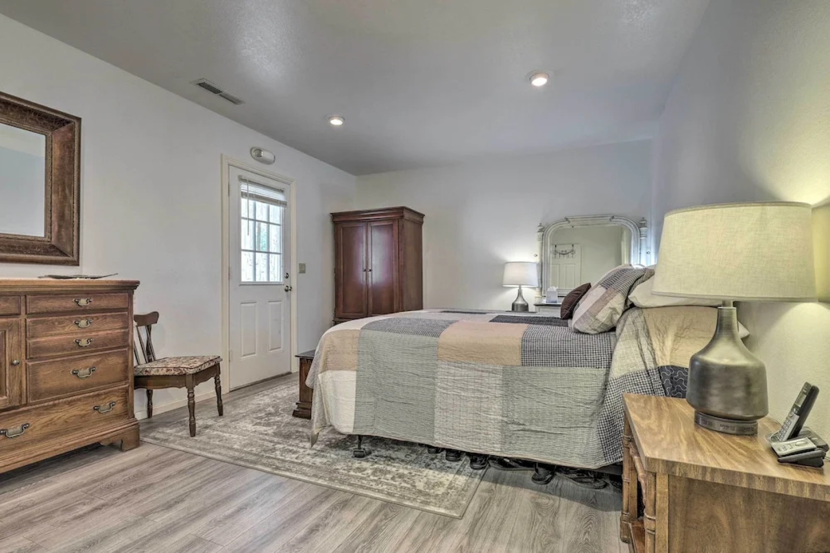 Outdoorsy Caliente Retreat w/ Screened Porch