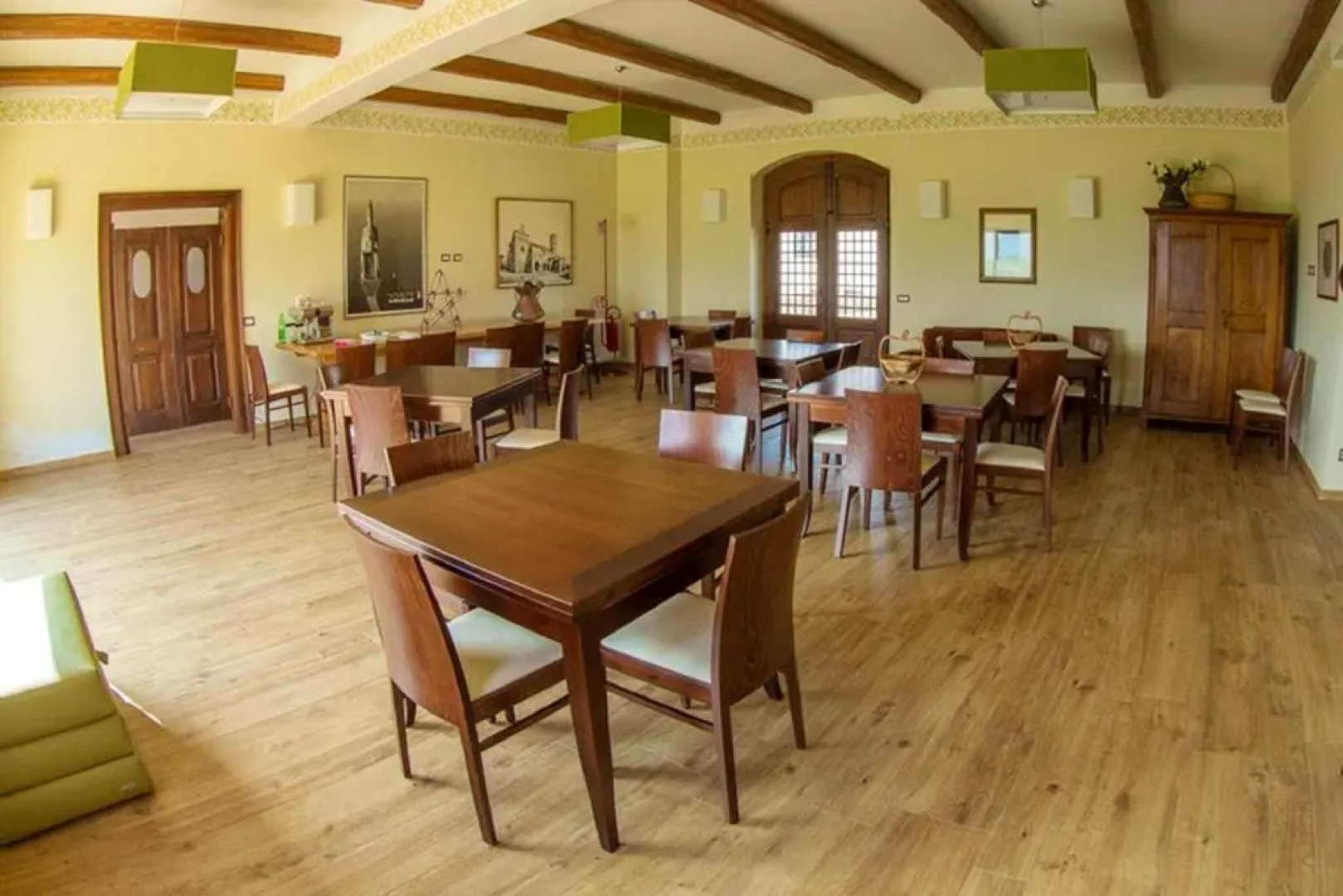 8 bedrooms villa with private pool enclosed garden and wifi at Segni