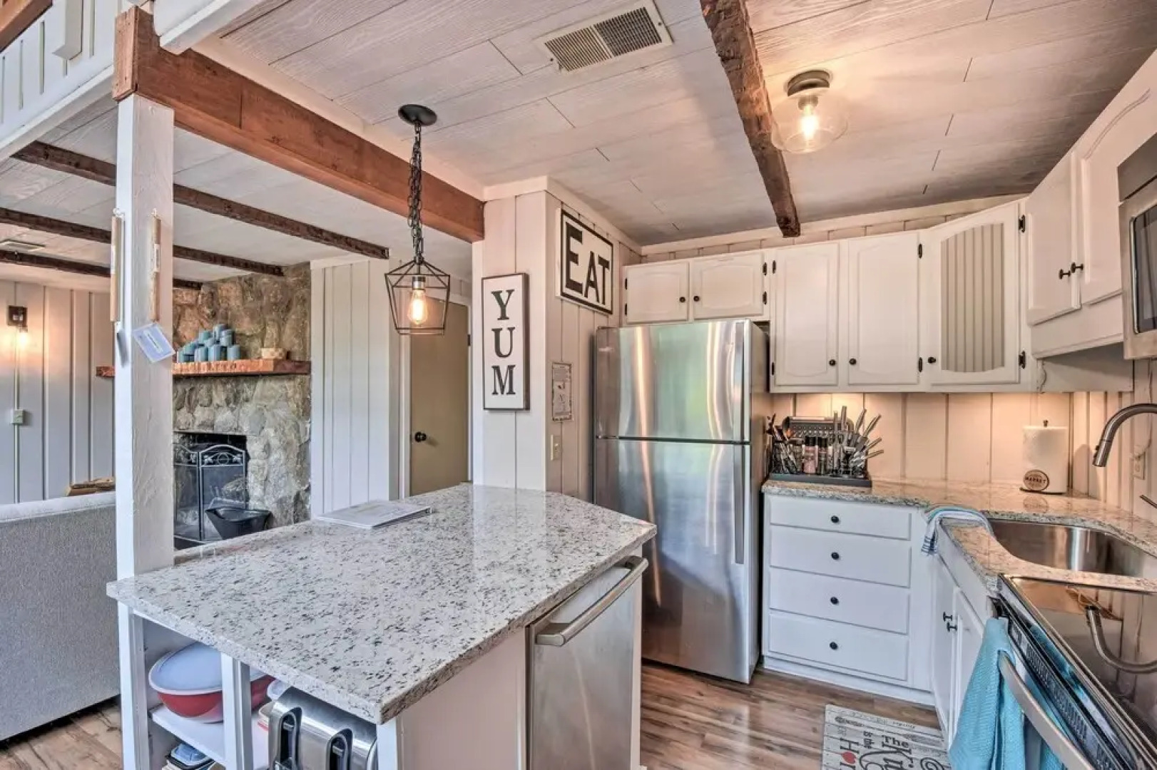 Chic Sky Valley A-frame Cabin w/ Pool Access!