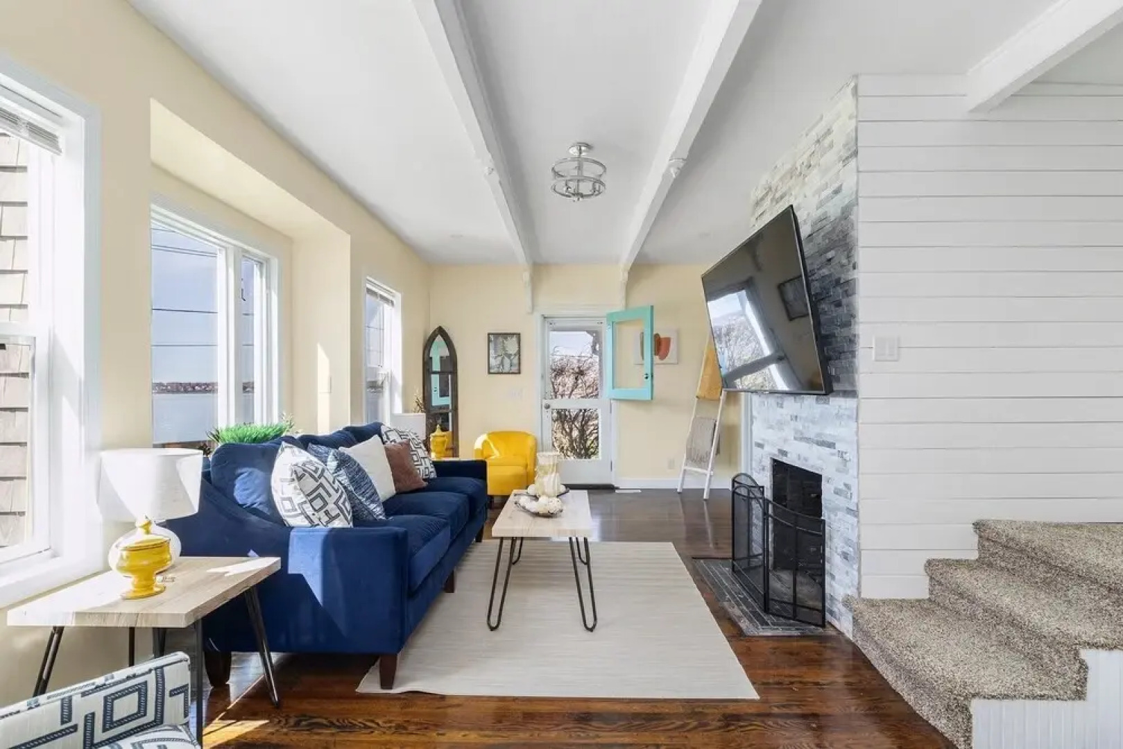 Spacious Coastal Tiverton Waterfront Getaway 3 Bedroom Cottage By Redawning