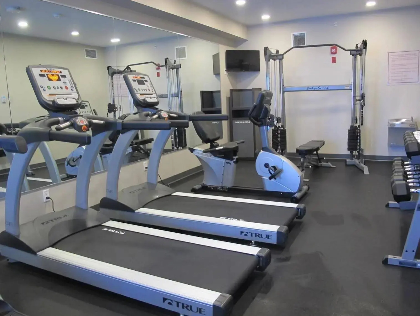 Best Western Plus Chestermere Hotel