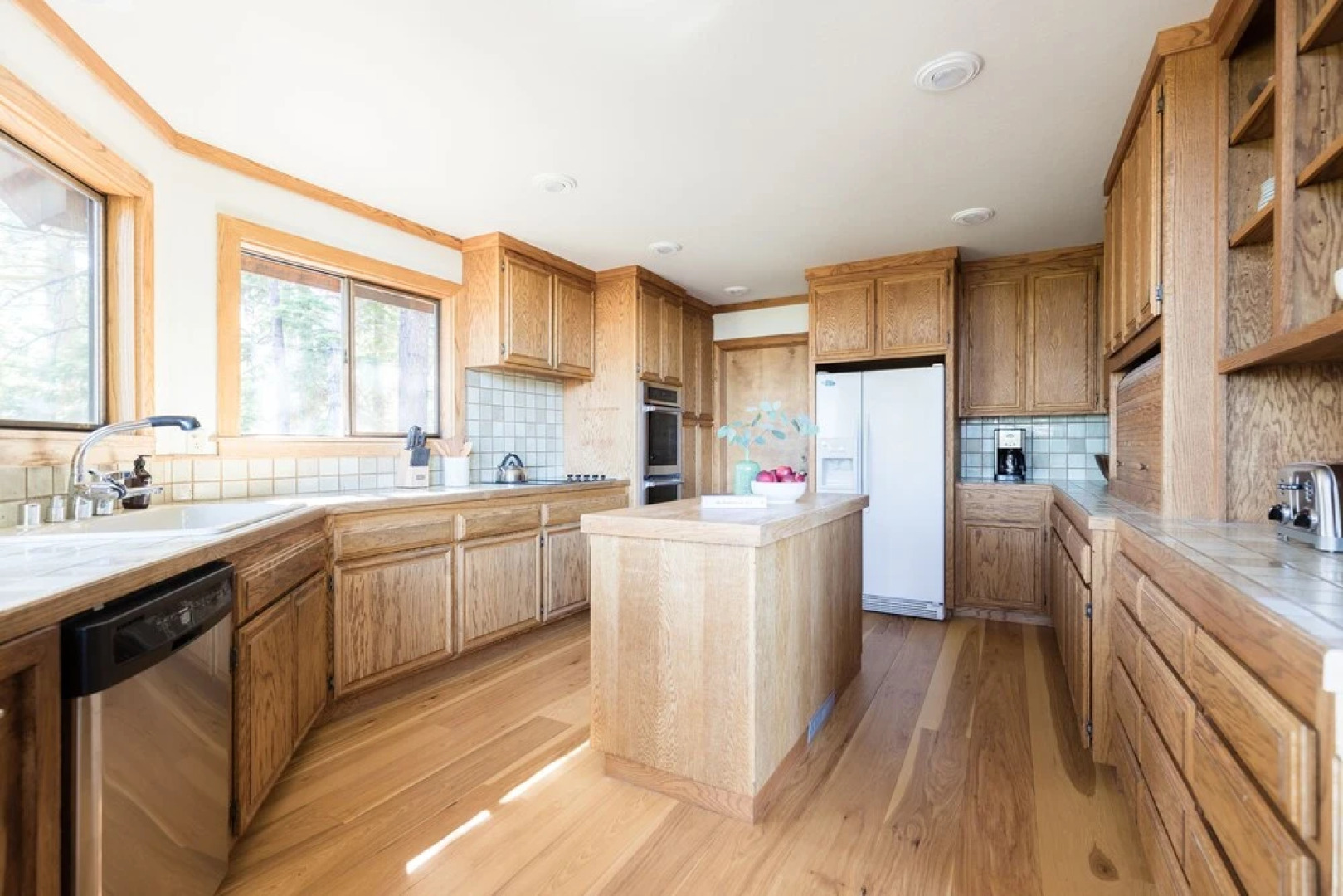 Wildwood by Avantstay Seclusion In The Woods w/ 3 Decks! 15mins From Nrthstar!