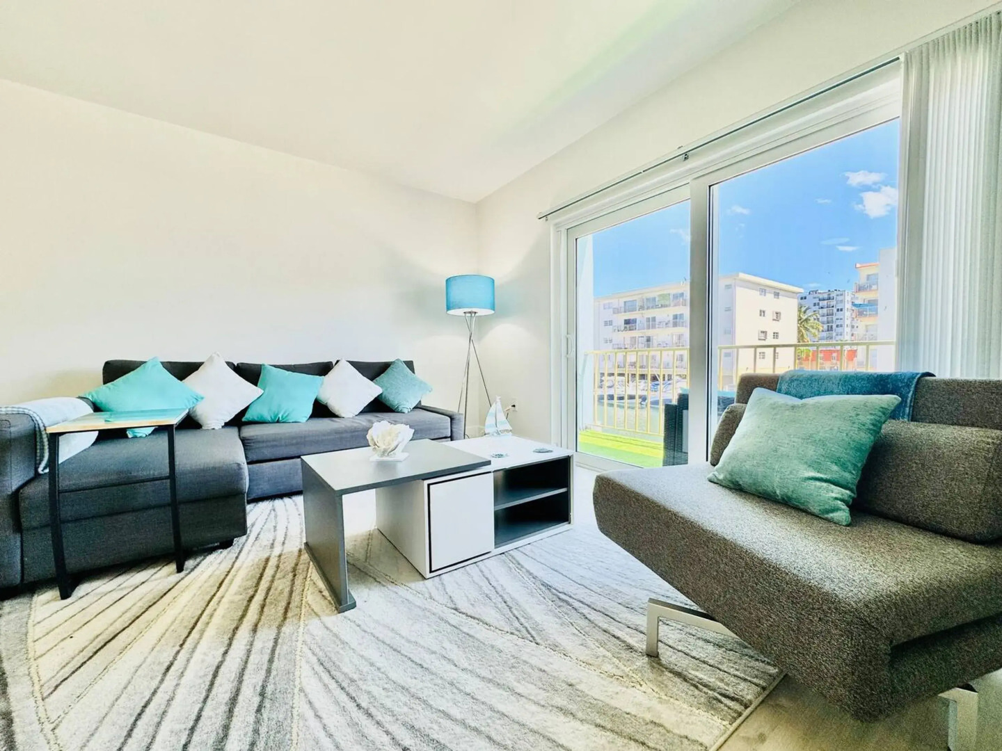 Waterfront 1BR Parking Walk to the Beach