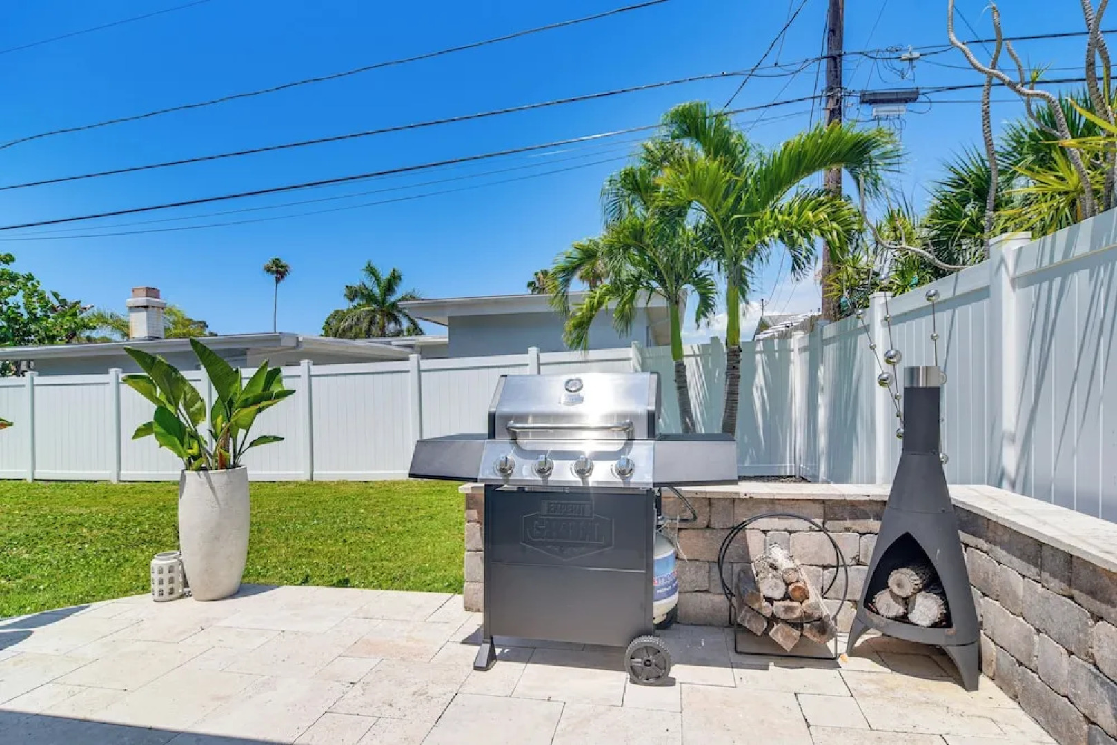 Redington Beach Coastal Retreat - Walk to Beach!