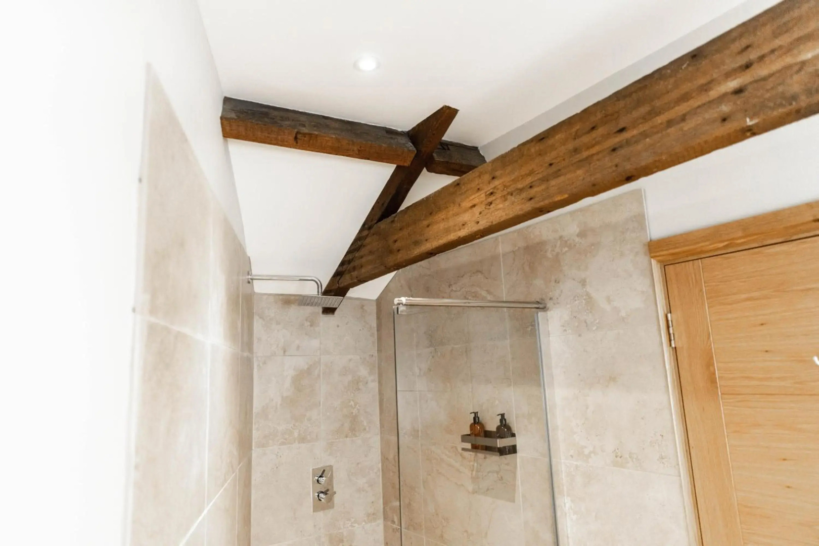 Serviced Guest ApartSuites The Unicorn