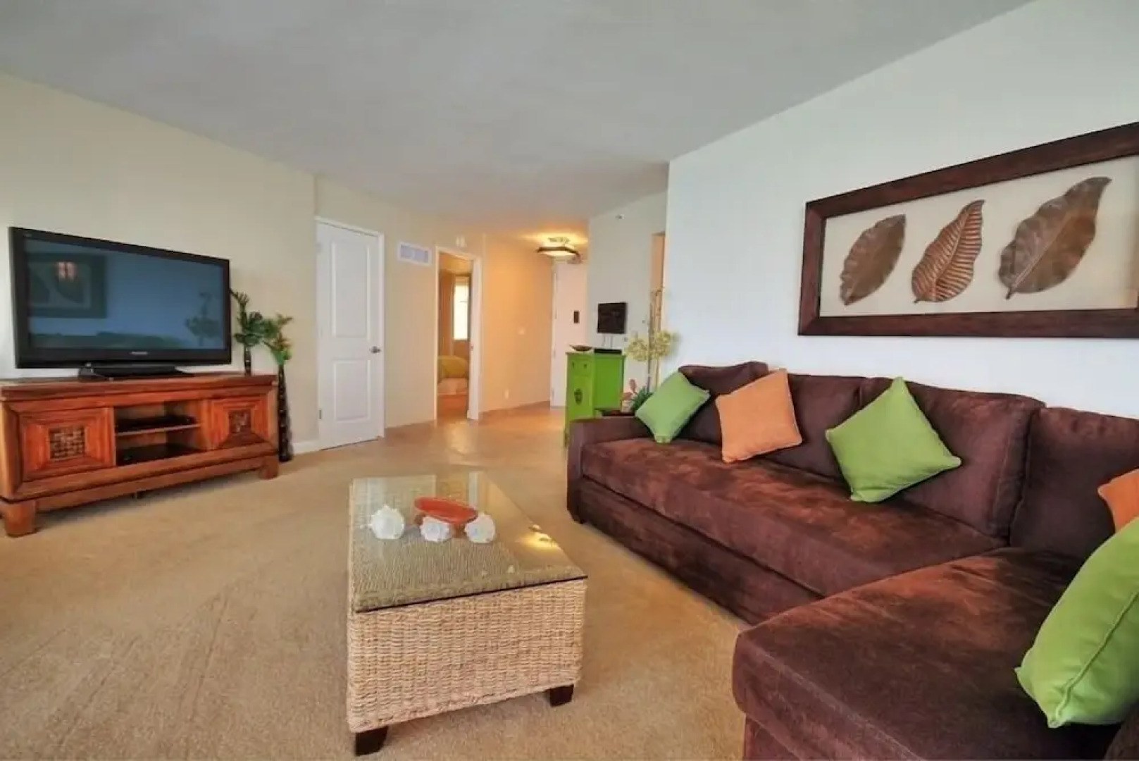 Royal Kahana #911 2 Bedroom Condo by RedAwning