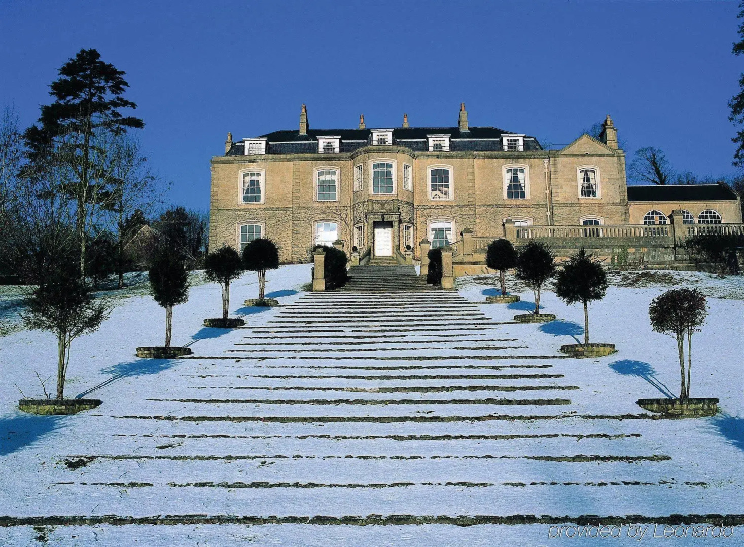 Combe Grove Manor Hotel