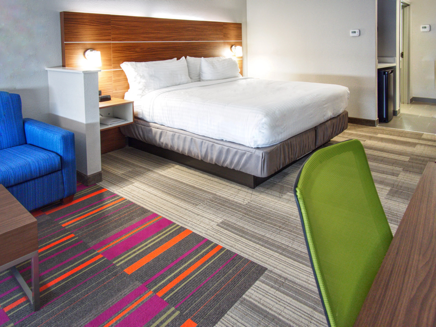 Holiday Inn Express & Suites Moore by IHG