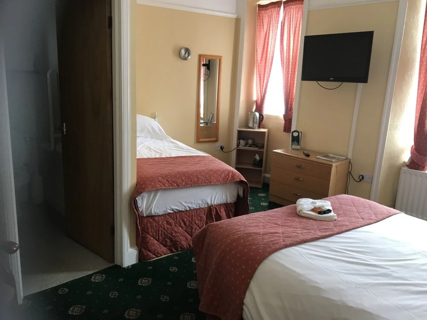 The Cobbled Yard Hotel