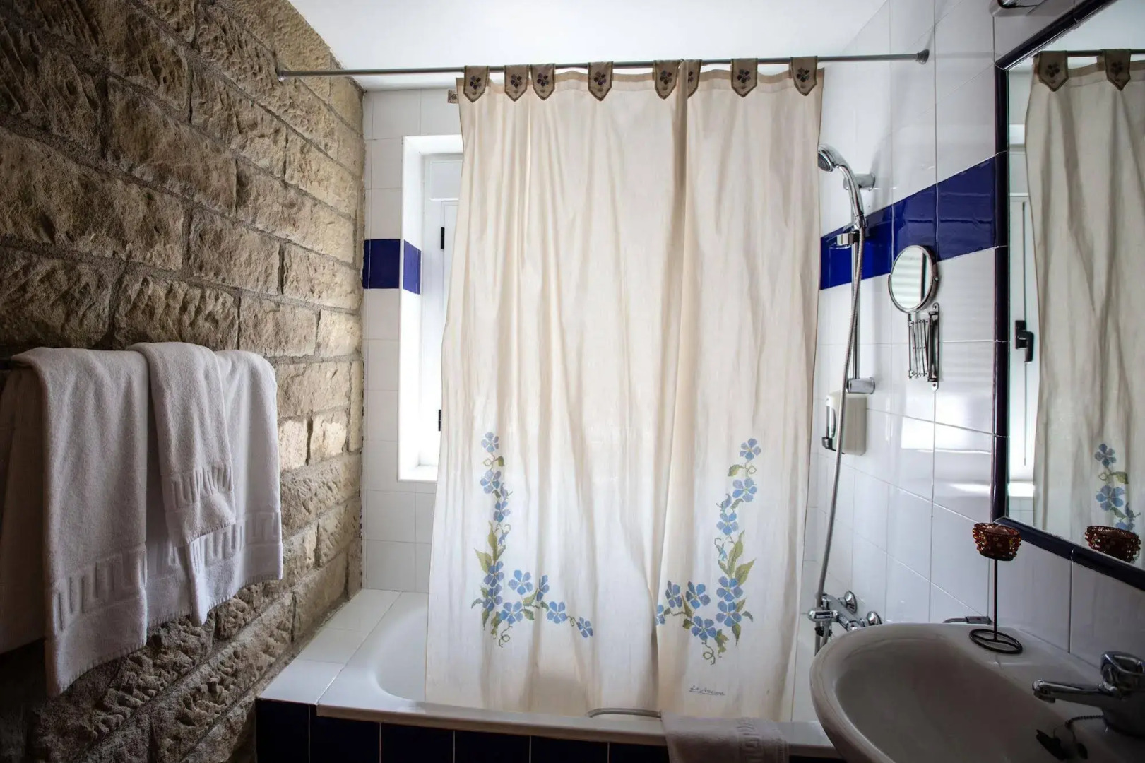 Hotel Villa de Ayerbe