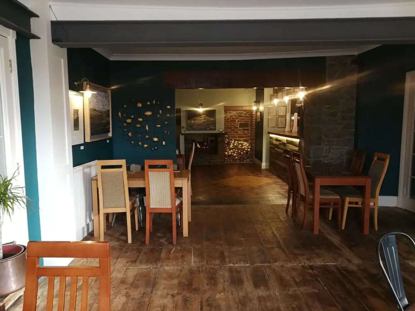 Feathers Hotel, Bar and Restaurant