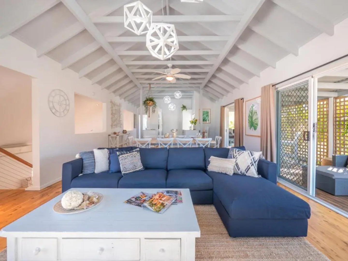 Hume Street 22, Golden Beach