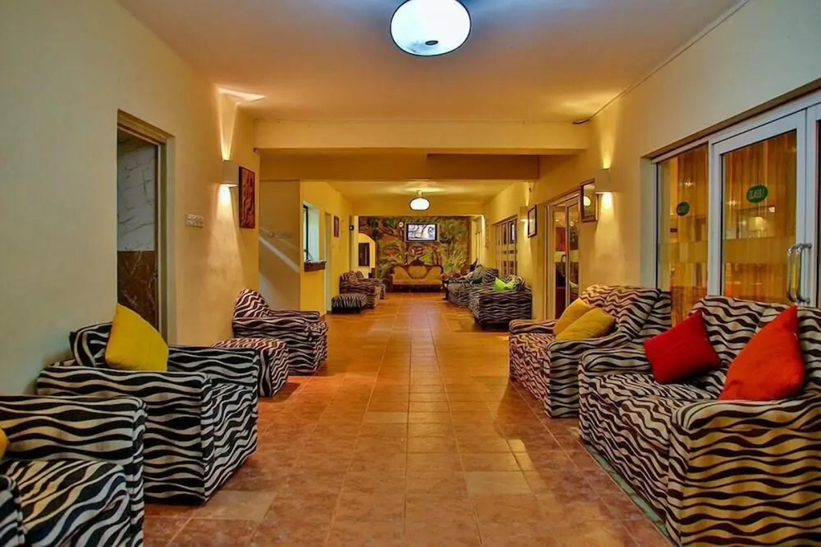 Miridiya Lake Resort