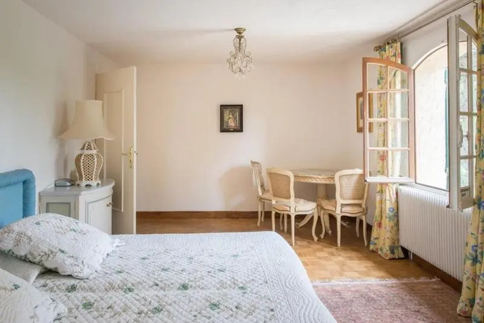 Villa with Pool in Provence -Villa Romantique Sleeps Up To 12+4 in Optional Gite