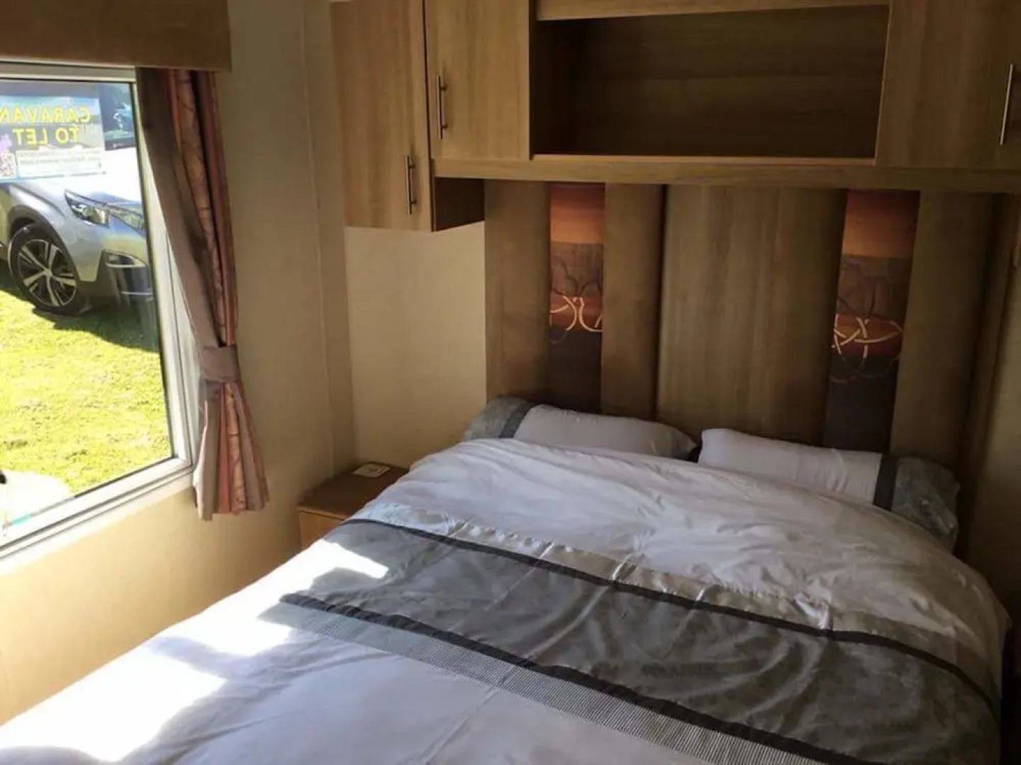 Yellow Hammer - Free Wifi