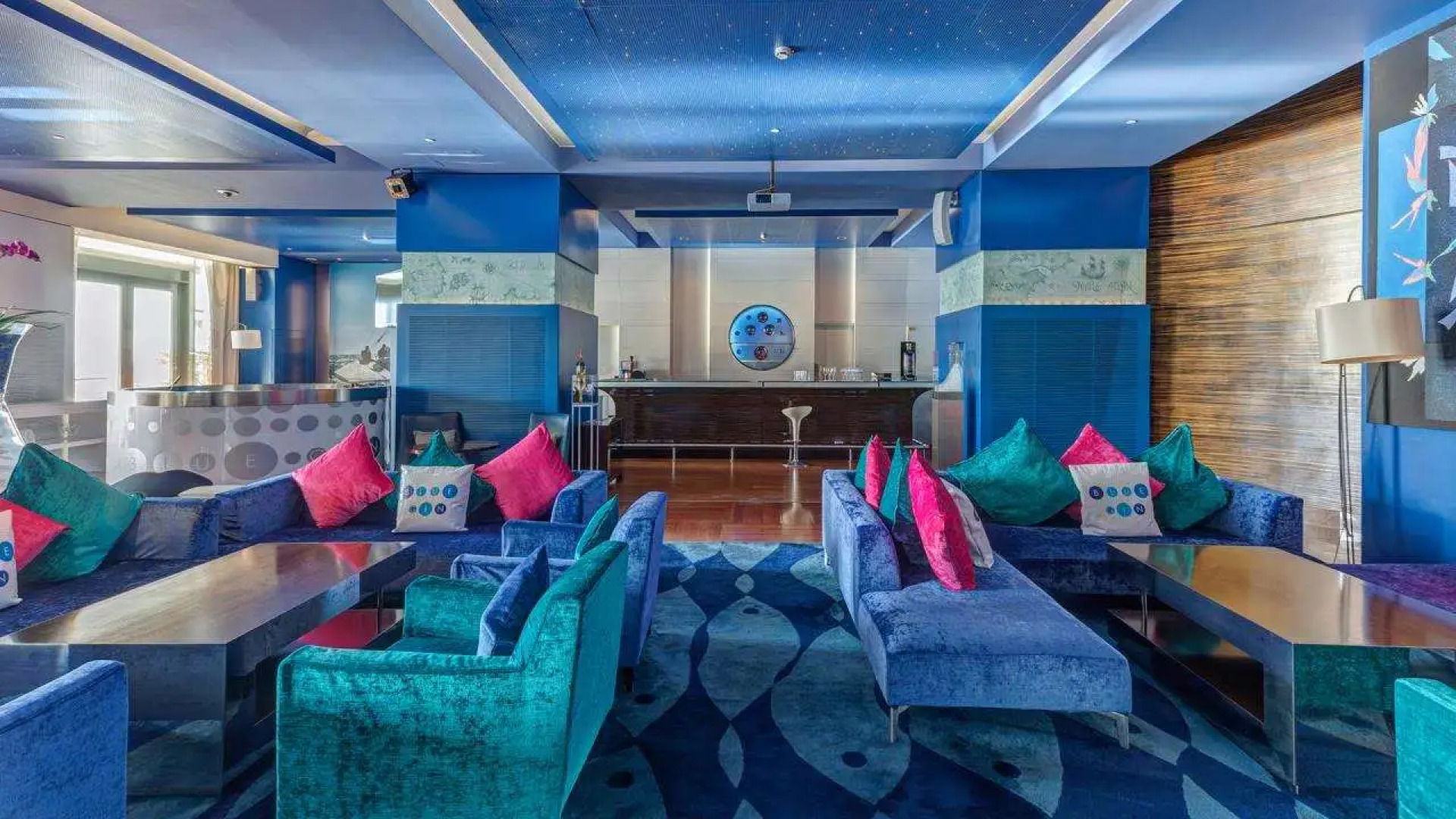 Monte-Carlo Bay Hotel & Resort