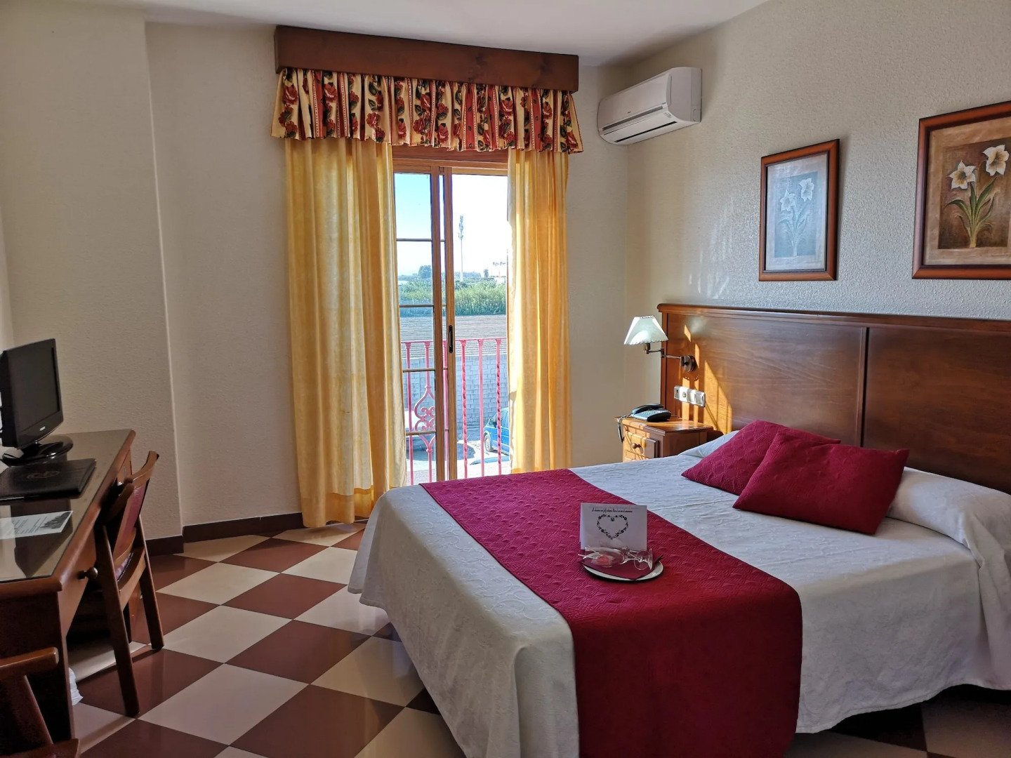 Hotel Avenida Tropical