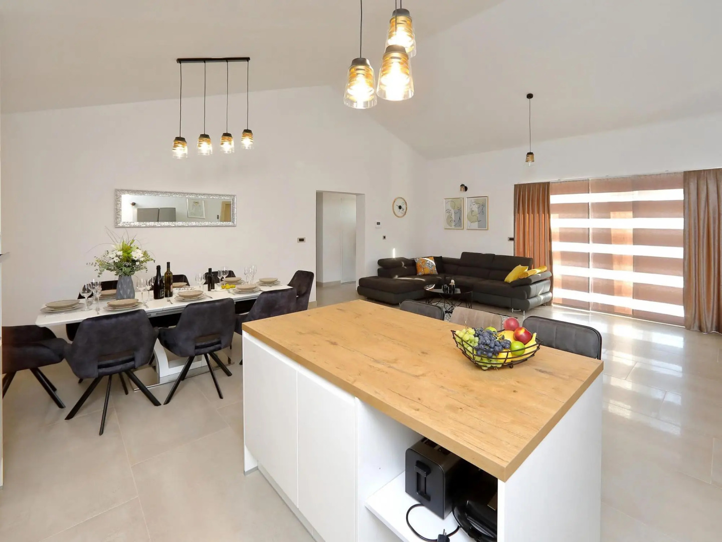 Amazing villa with pool and sea view surrounded by nature