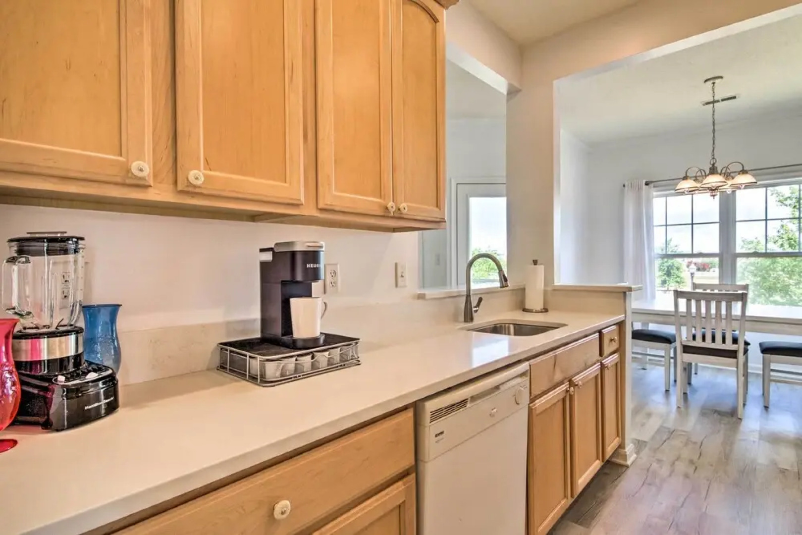 Lewes Condo w/ Pool Access: 3 Mi to the Beach!