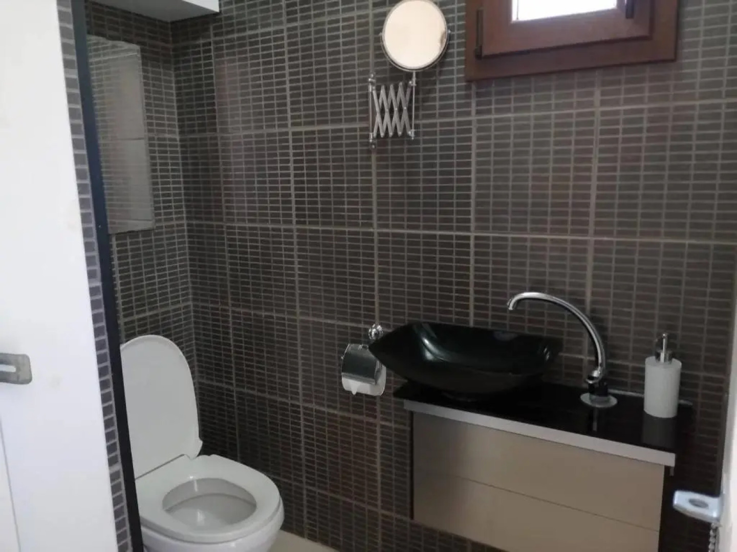 Unique 1 bedroom house