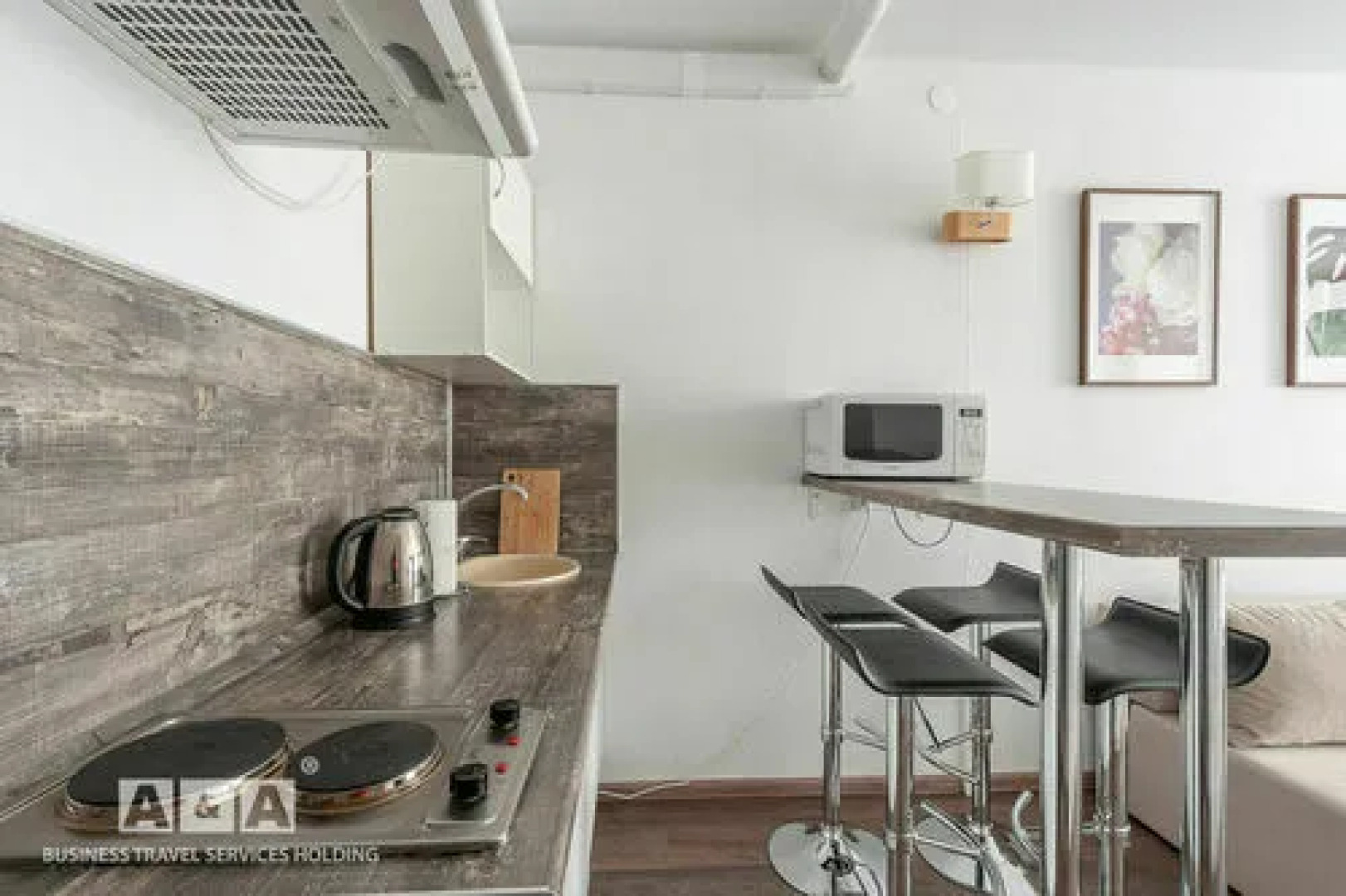 Apart House on Malysheva str., 42 a