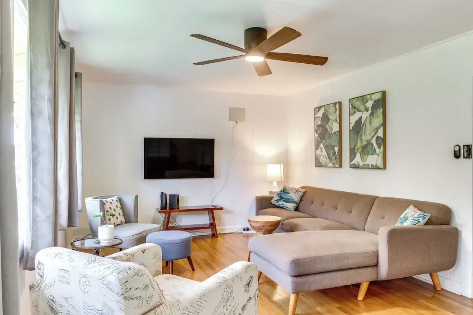 Charming Historic Hilo House Minutes to Beach!