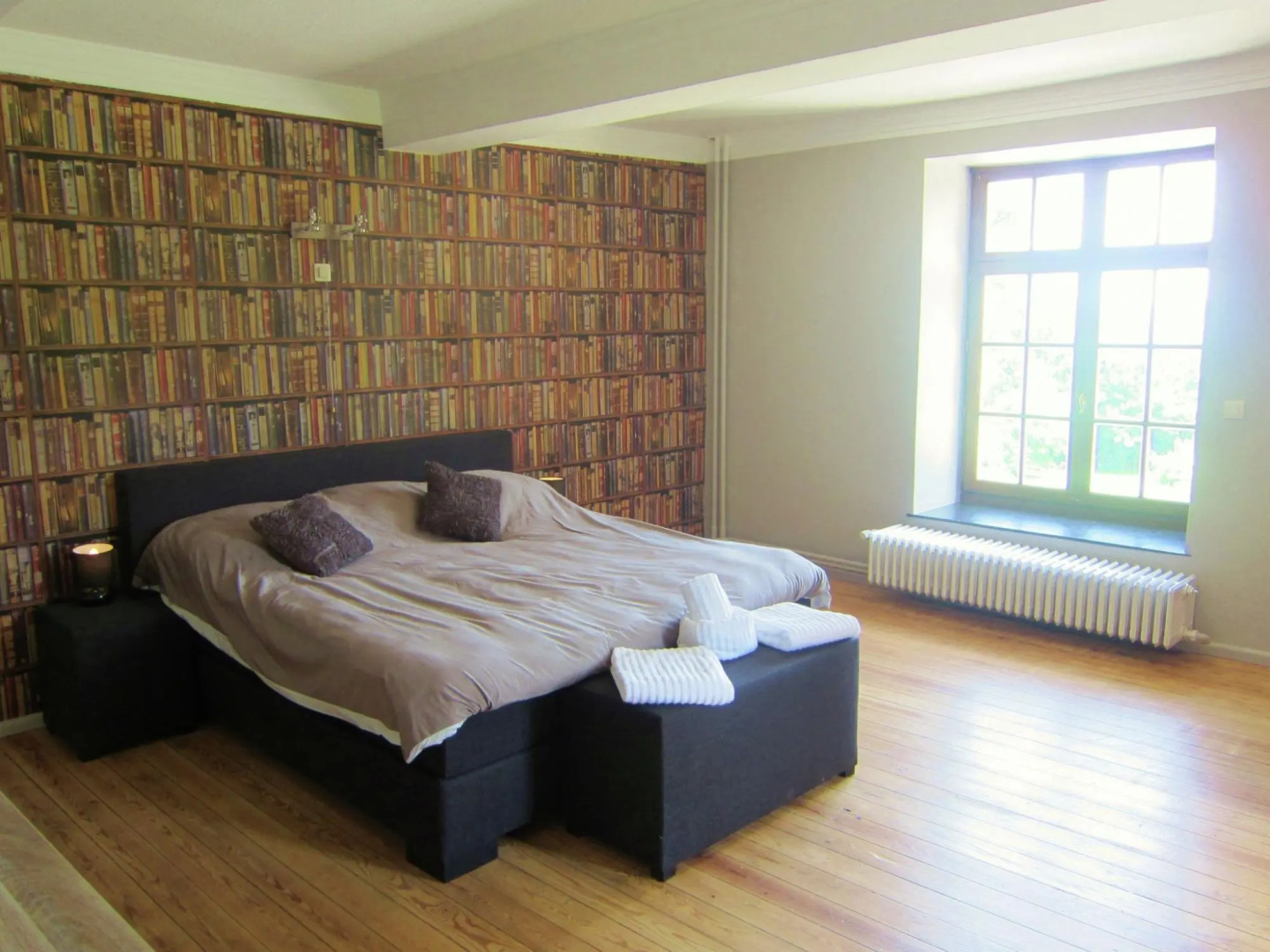 Luxury Castle, Basse-bodeux