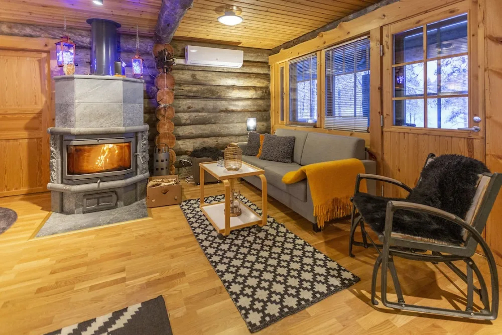 Kuukkeli Log Houses Villa Aurora (Pupula)