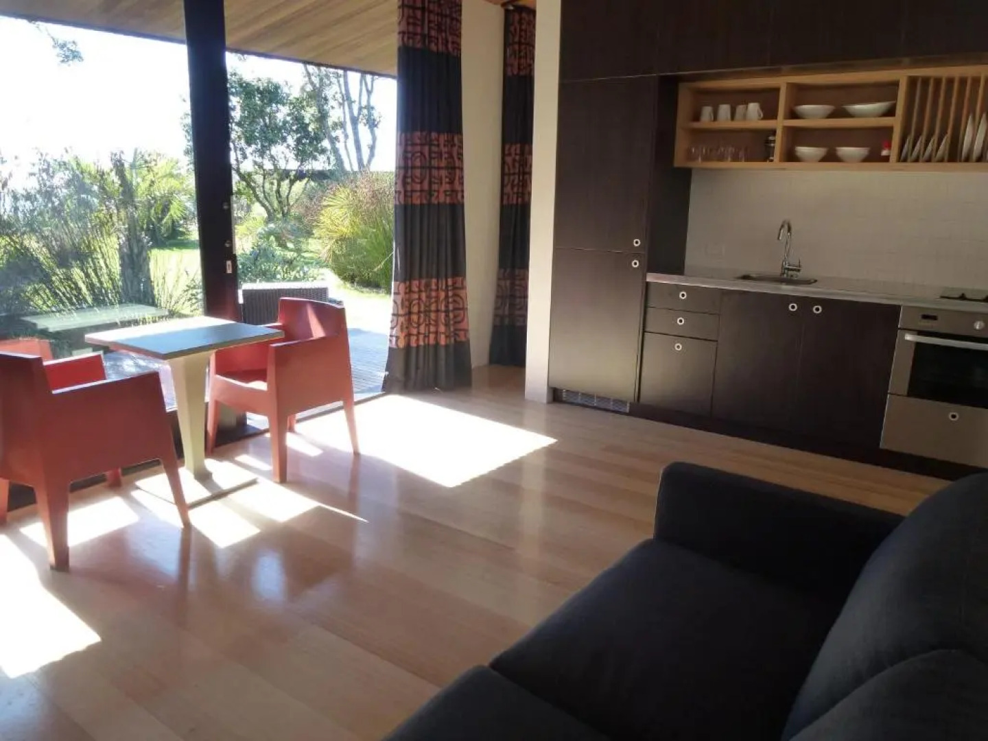 Hot Water Beach Bure Wera