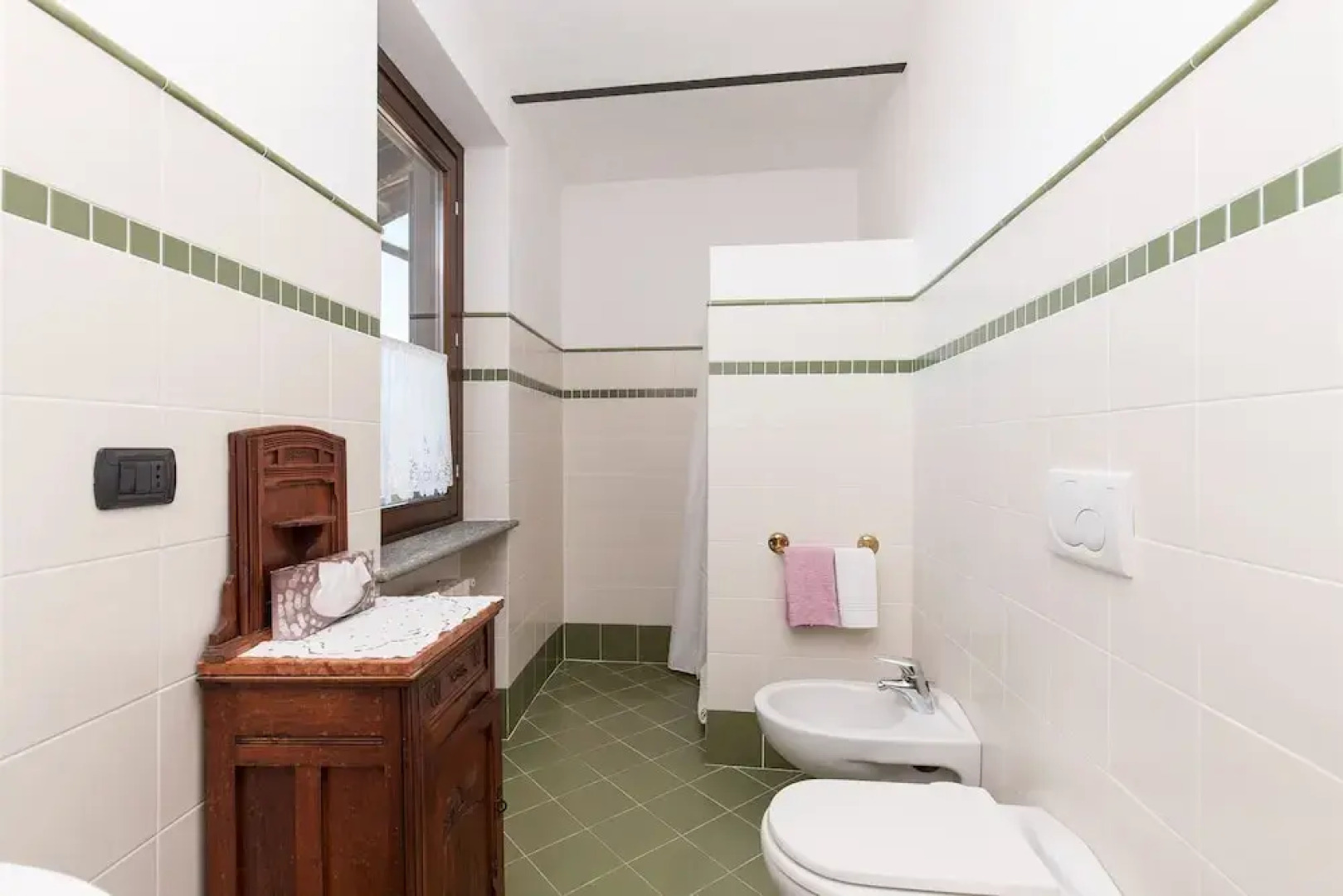 The Grape Pergola House