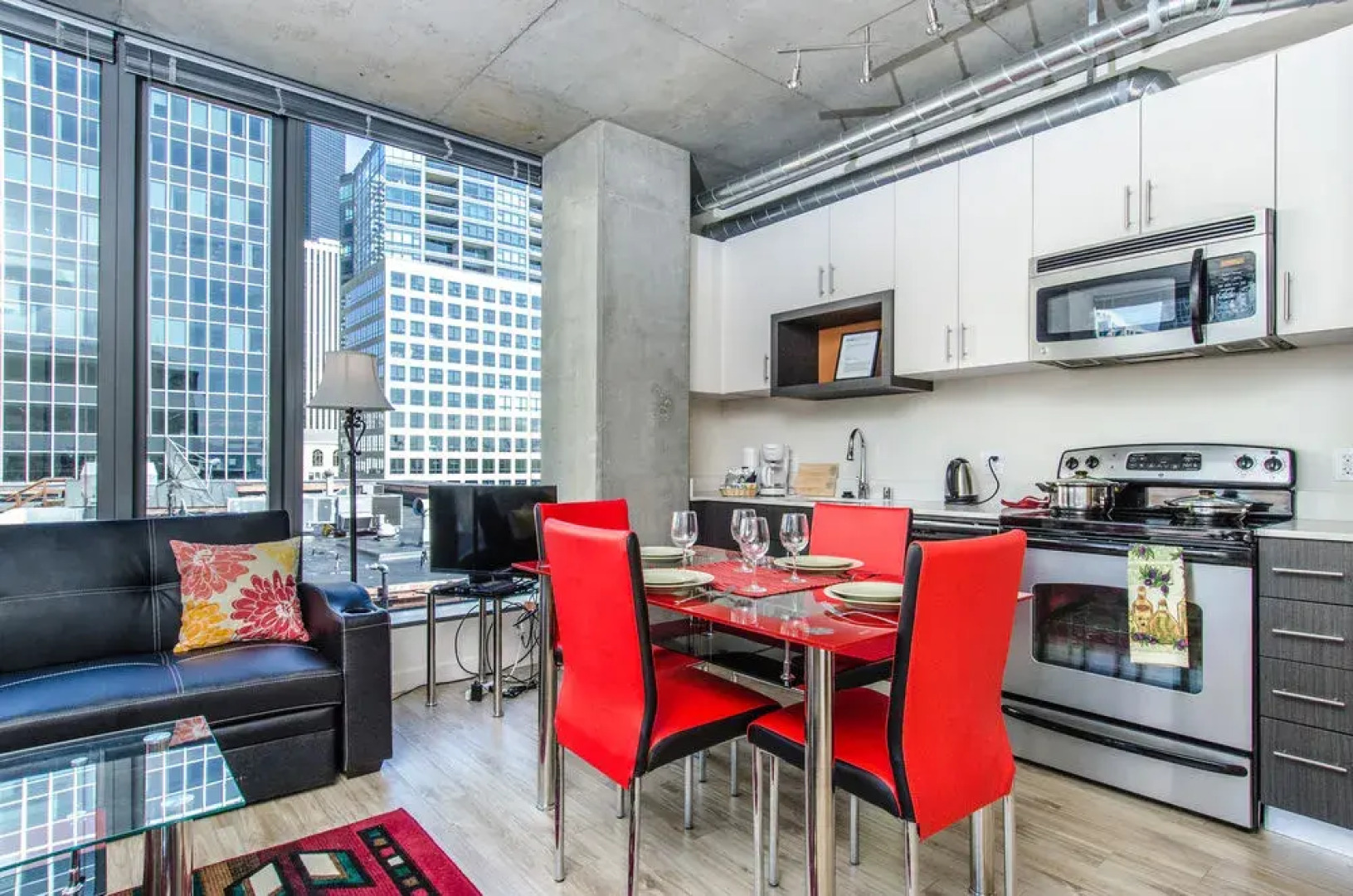 Ginosi Seattle Apartel