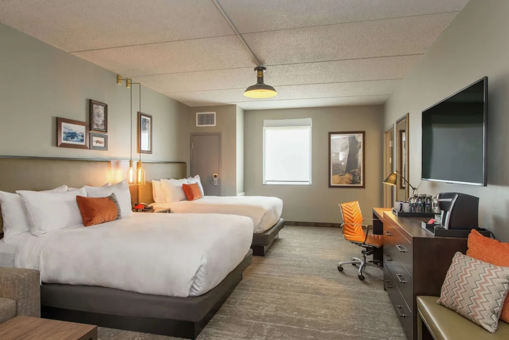Hotel Saranac, Curio Collection by Hilton