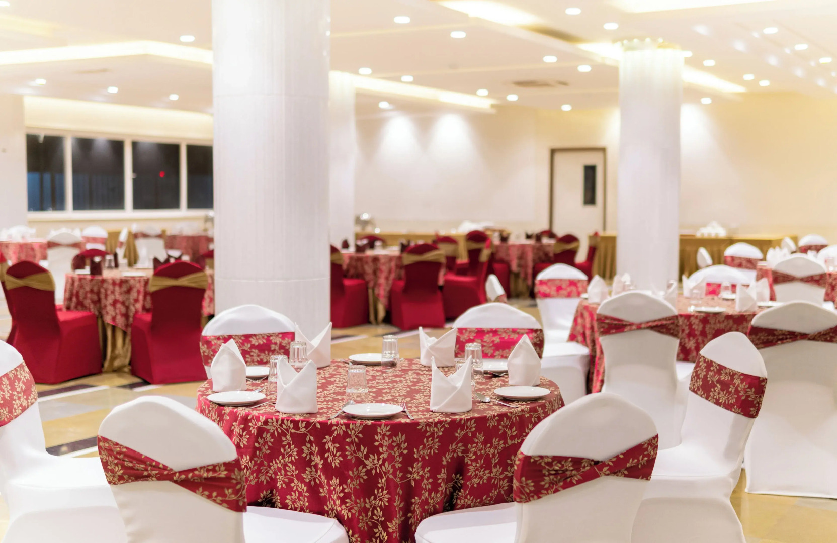 Maharaja Agrasen Palace - Pure Vegetarian