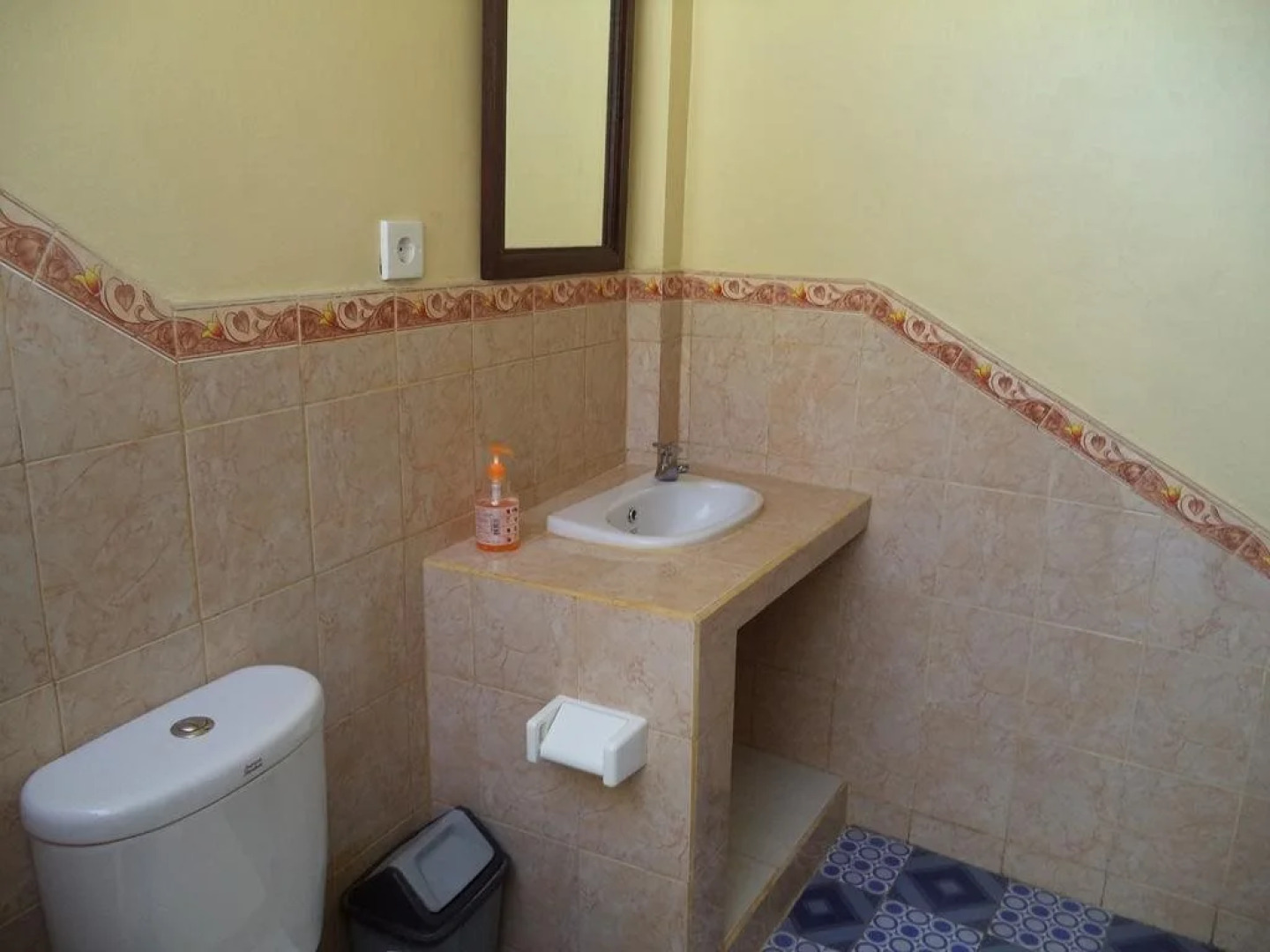 Bali Relax's Homestay and Cafe