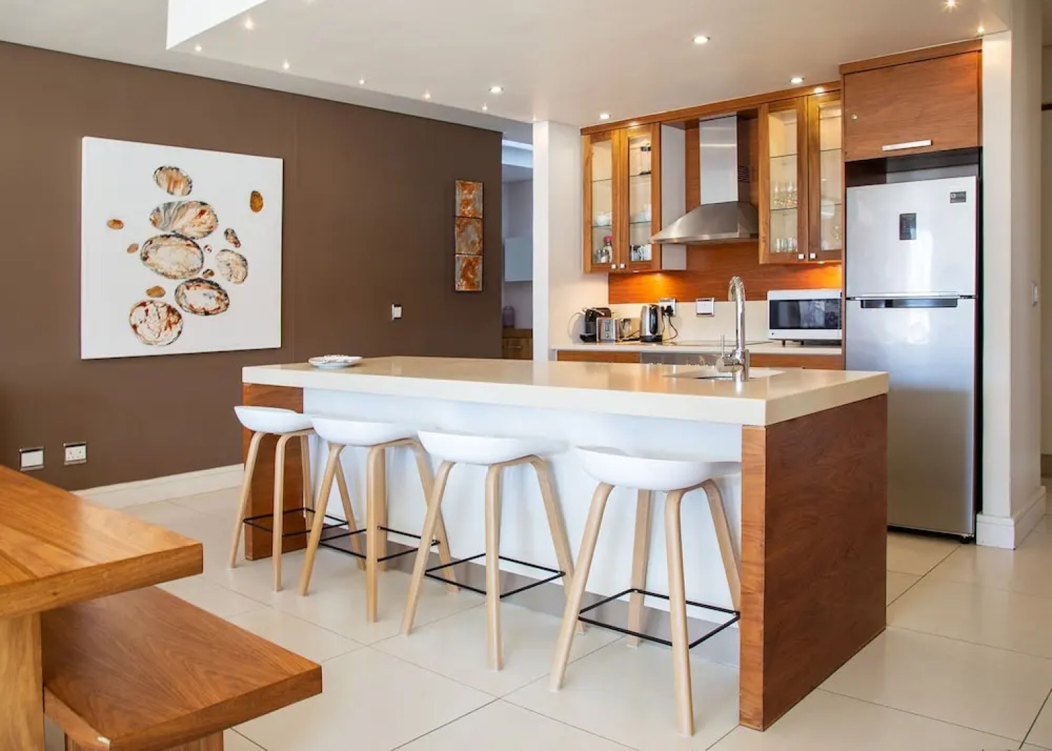 Marine Square Luxury Holiday Suites - Apartments