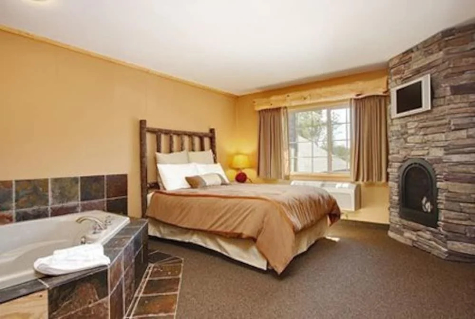 Whitefish Lodge and Suites