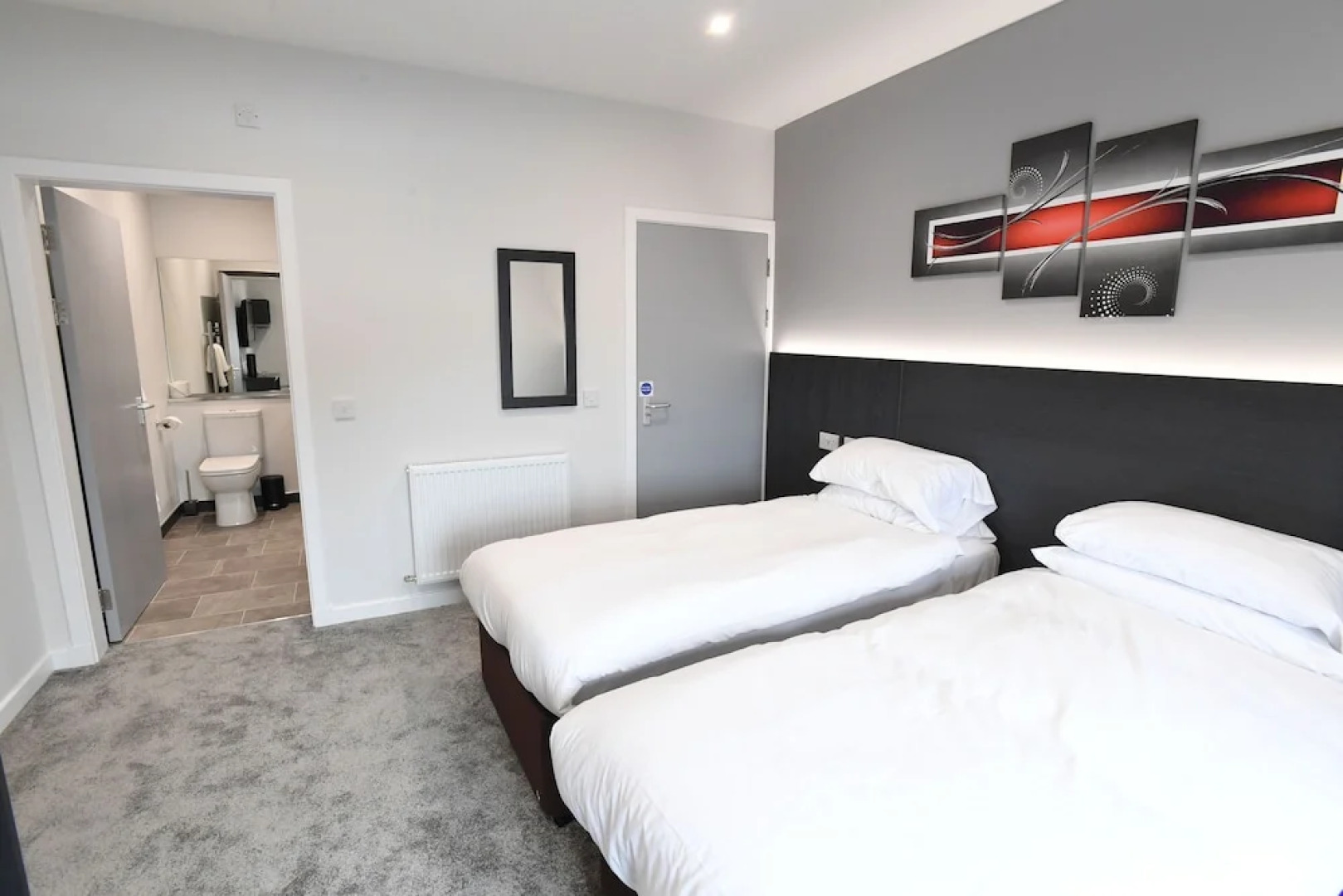 Rooms at the Railway