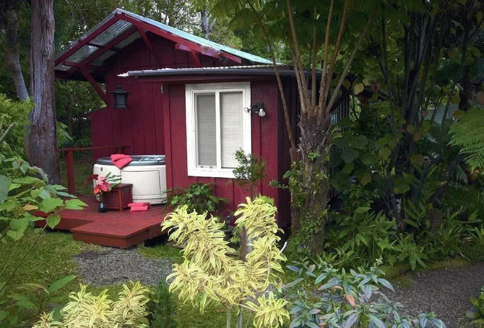 Volcano Artist Cottage