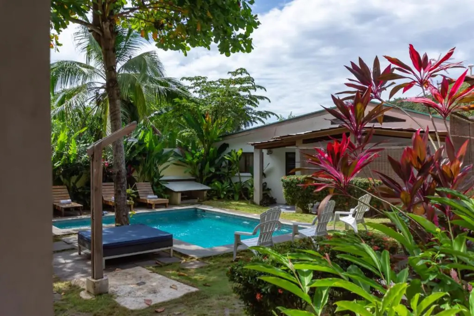 Maoritsio Garden studios