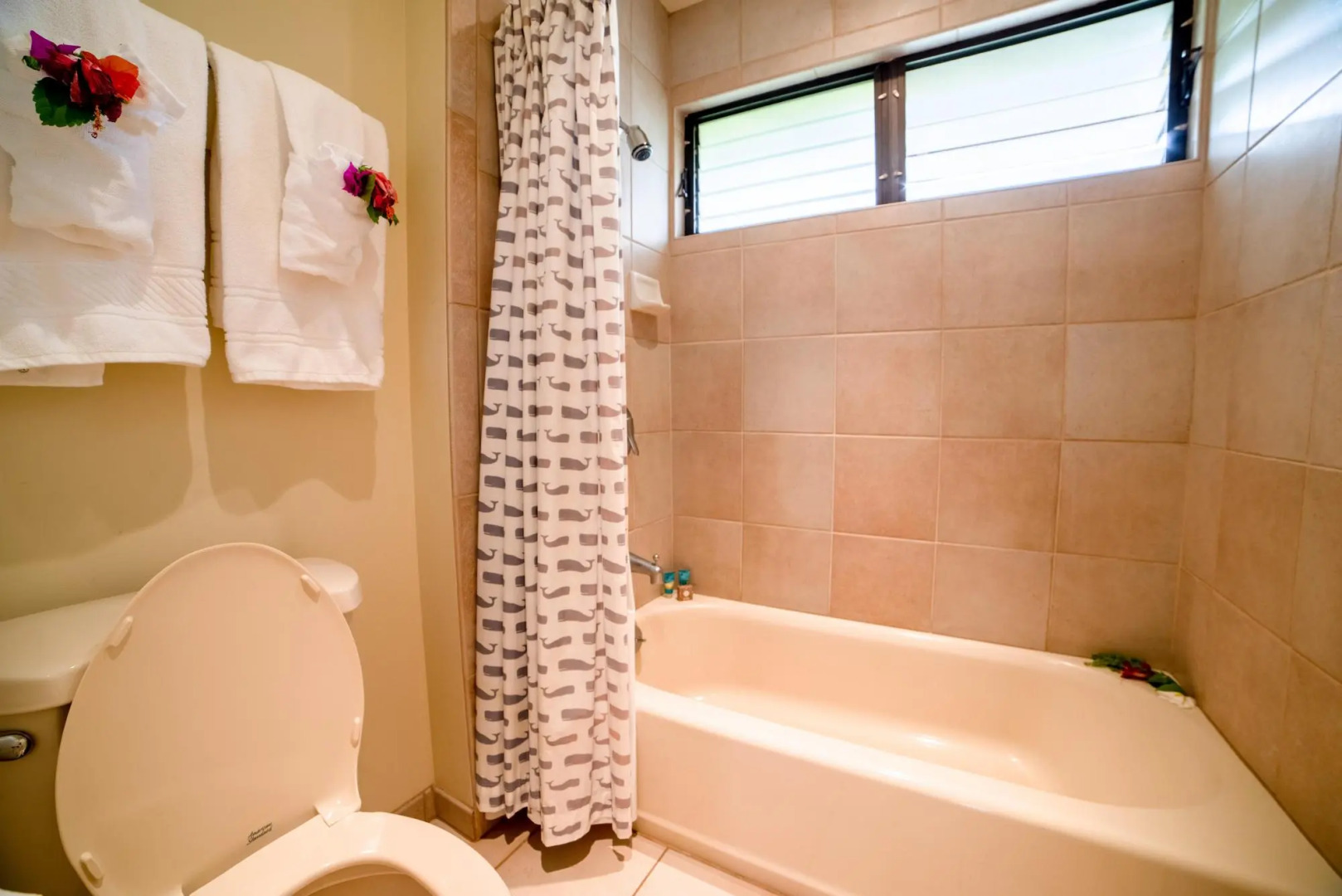 Wailea Ekahi 17D - One Bedroom Condo with Ocean View