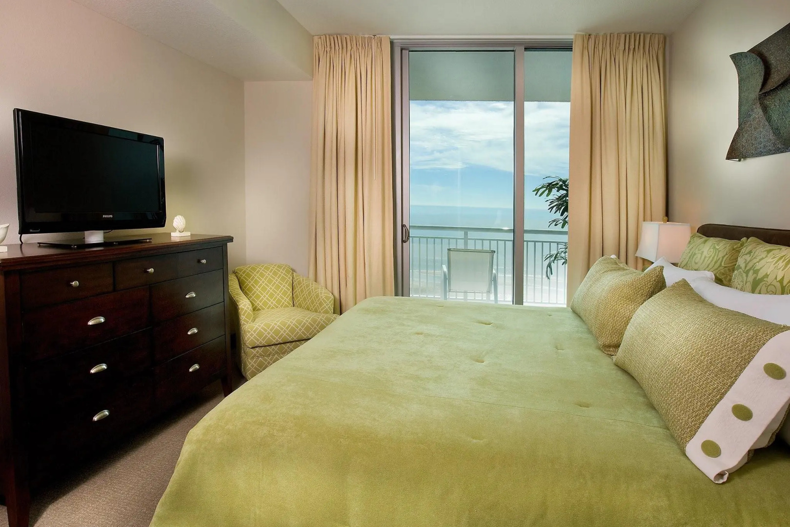 South Beach Biloxi Hotel & Suites