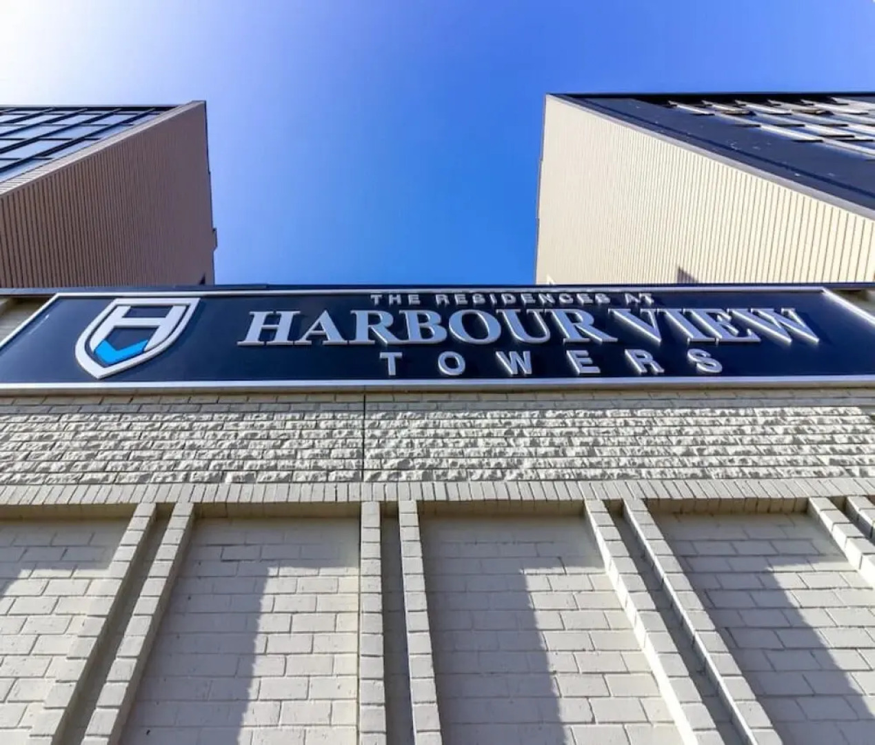 The Best Rental in SJ w Parking Excellent Views Location