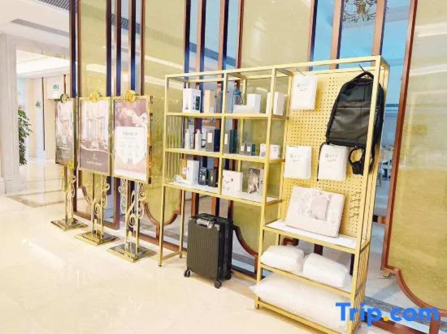 Vienna International Hotel(Shuanglong airport store of Guiyang Airport)