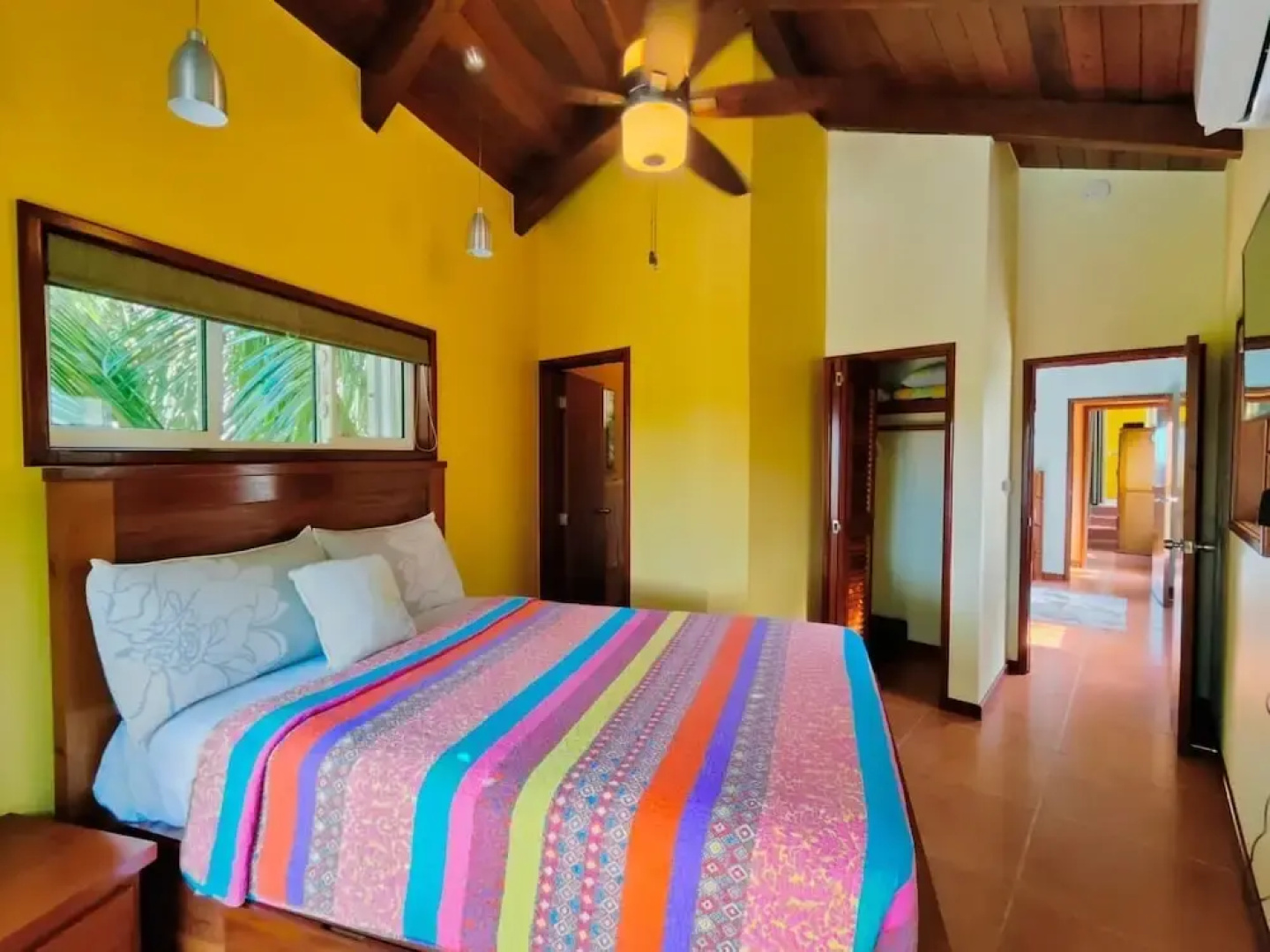 Casa De Bonita 4 Bedroom Home by RedAwning