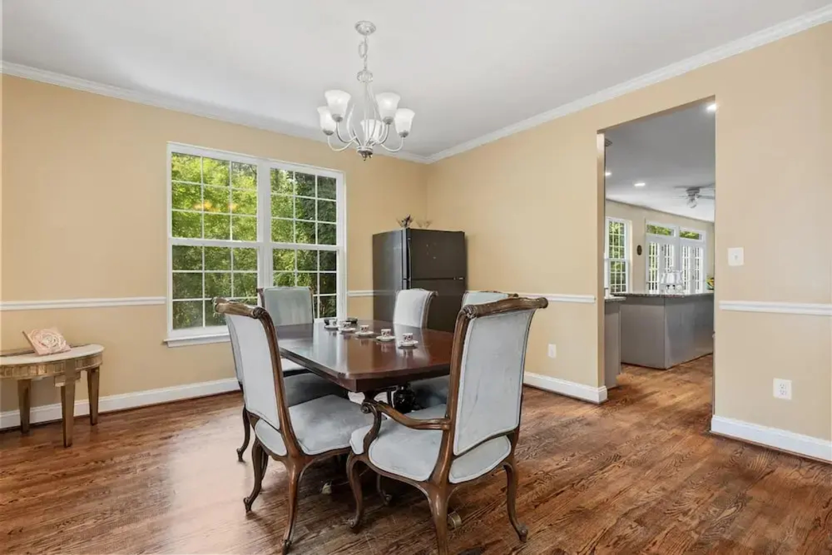 Entire 4 BR in Beloved DC Area Takoma Park