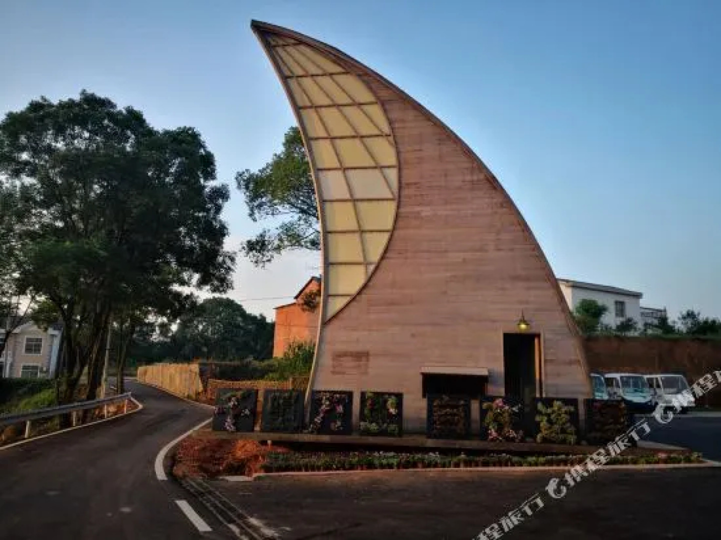 Zizai Pingjiang Wild Luxury Resort