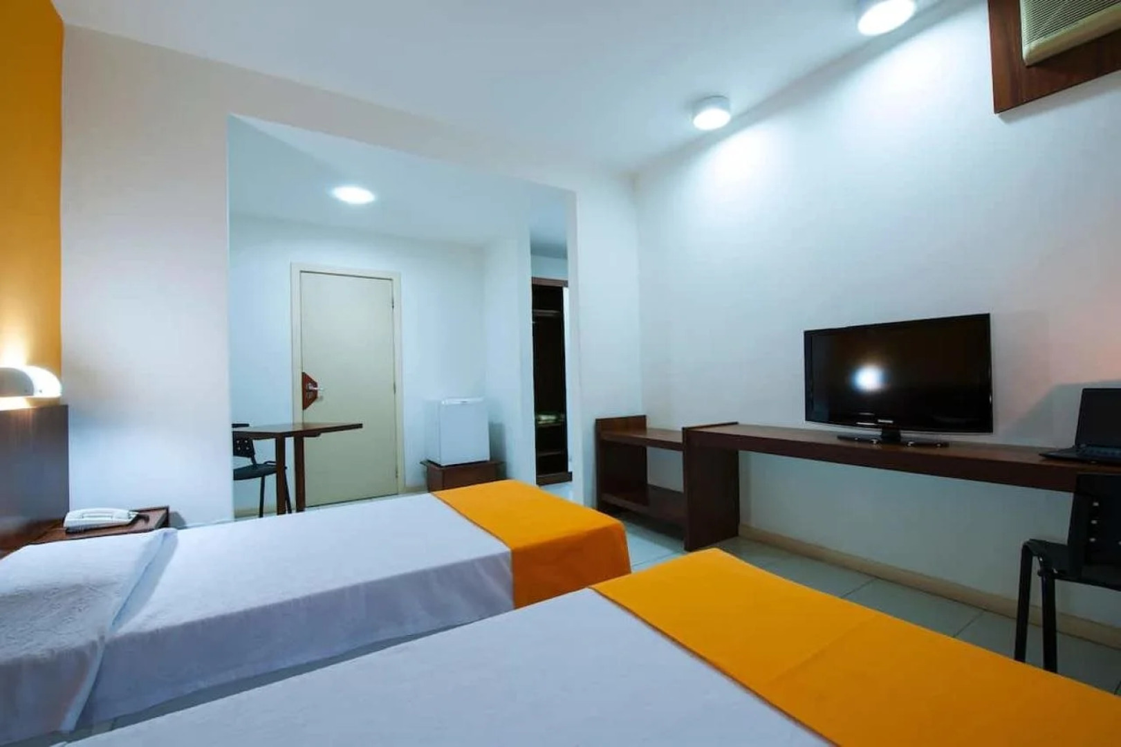 Alice Vitória Hotel Arte by Nobile