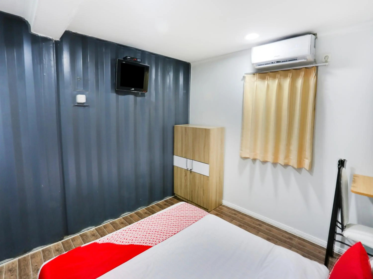 Dedeminn Marina Hotel